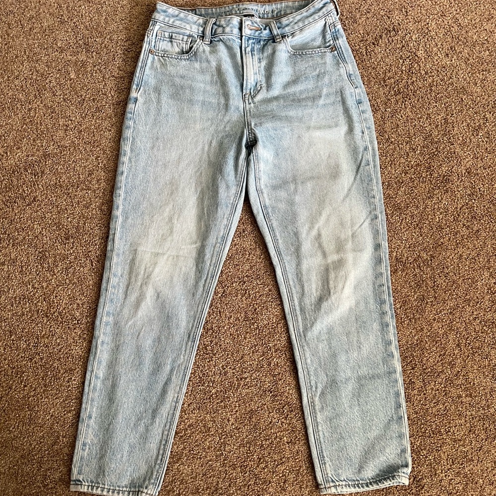 American Eagle Outfitters Light Blue Ankle Jeans